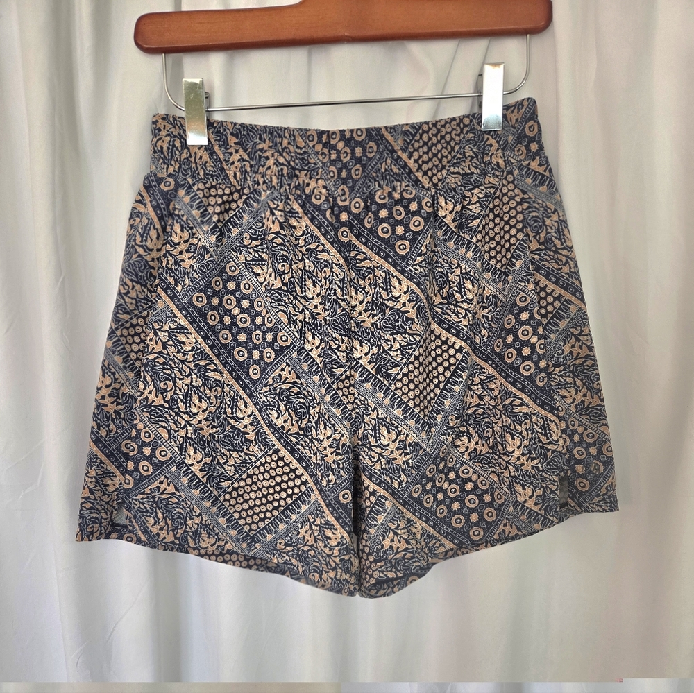 MPG Gold/Black Patterned Athletic Shorts Size XS
